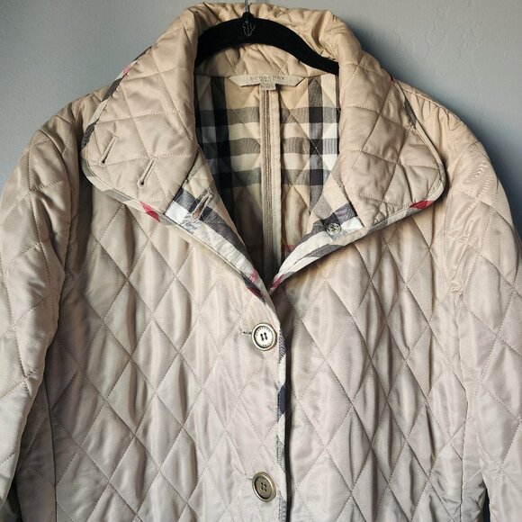 Burberry Quilted Jacket "EUC" - Picture 10 of 16